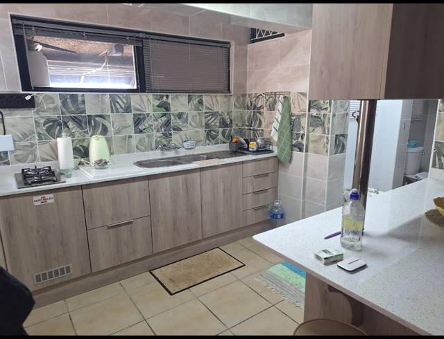 3 BEDROOM HOUSE FOR SALE IN MANABA BEACH